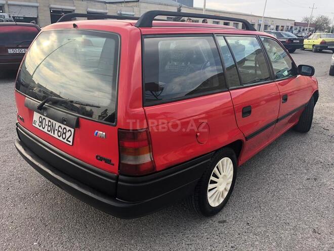 Opel Astra 1994, 398,000 km - 1.6 l - Sumqayıt