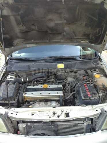 Opel Astra 1998, 31,000 km - 2.0 л - Salyan