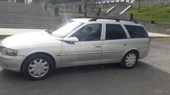 Opel Vectra 1998, 234,120 km - 2.0 л - Şəki