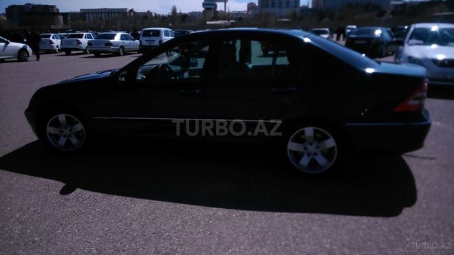Mercedes C 240 2000, 234,123 km - 2.4 l - Bakı