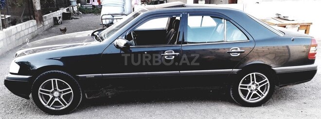 Mercedes C 220 1994, 260,000 km - 2.2 l - Goranboy