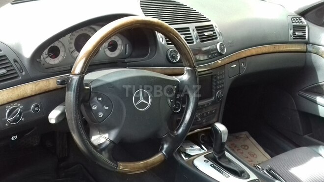 Mercedes E 240 2004, 335,000 km - 2.6 l - Bakı