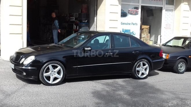 Mercedes E 240 2004, 335,000 km - 2.6 l - Bakı