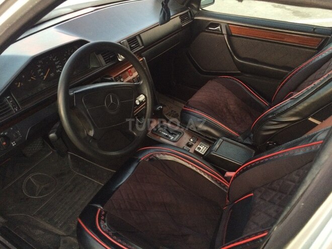 Mercedes E 220 1994, 367,245 km - 2.2 l - Bakı