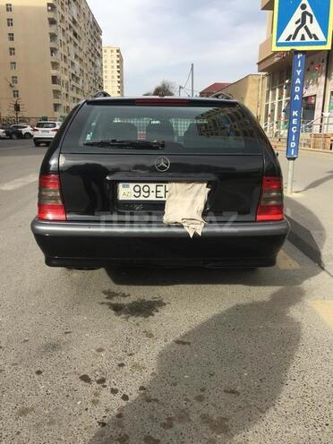 Mercedes C 220 2000, 384,000 km - 2.2 l - Bakı
