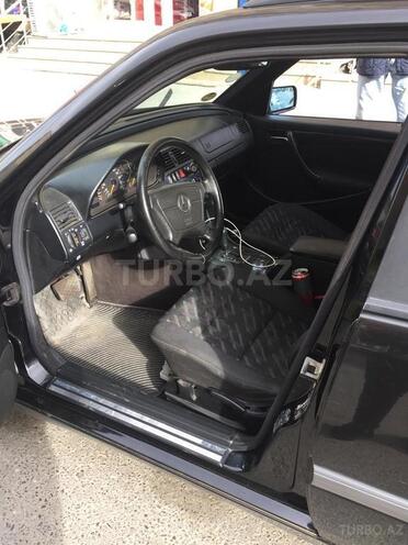 Mercedes C 220 2000, 384,000 km - 2.2 l - Bakı