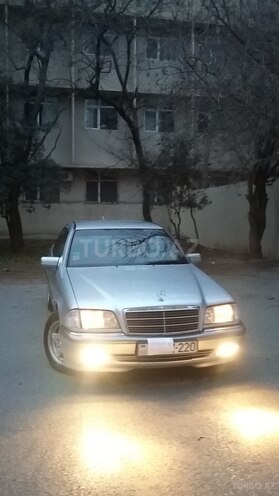 Mercedes C 220 1998, 280,000 km - 2.2 l - Bakı