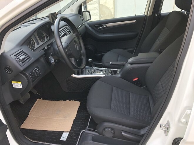 Mercedes B 180 2010, 88,000 km - 1.8 l - Bakı