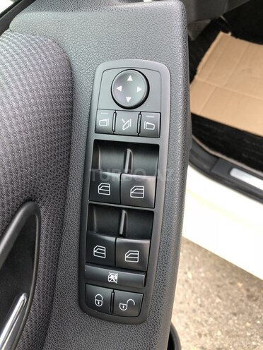 Mercedes B 180 2010, 88,000 km - 1.8 l - Bakı
