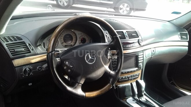 Mercedes E 240 2003, 35,412 km - 2.6 l - Bakı