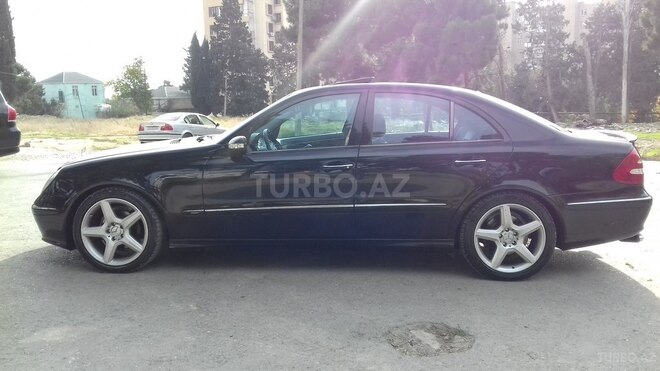 Mercedes E 240 2003, 35,412 km - 2.6 l - Bakı