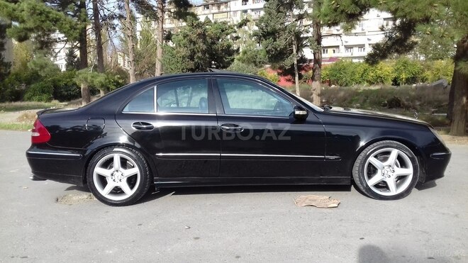 Mercedes E 240 2003, 35,412 km - 2.6 l - Bakı