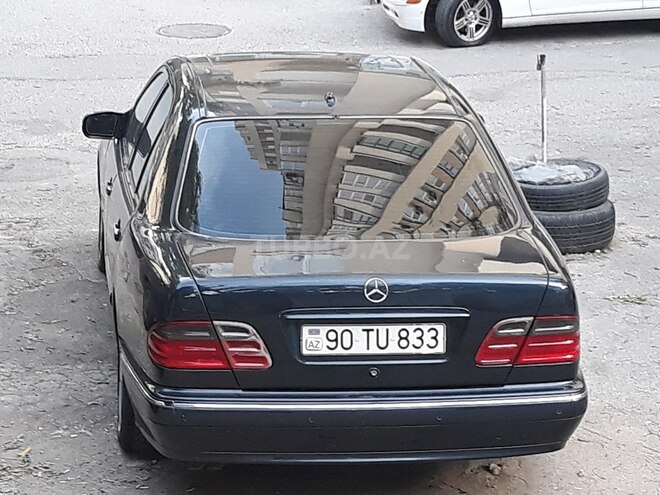 Mercedes E 240 1999, 299,468 km - 2.4 l - Bakı