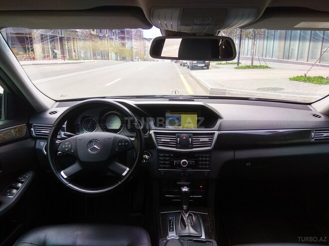 Mercedes E 200 2011, 190,000 km - 1.8 л - Bakı