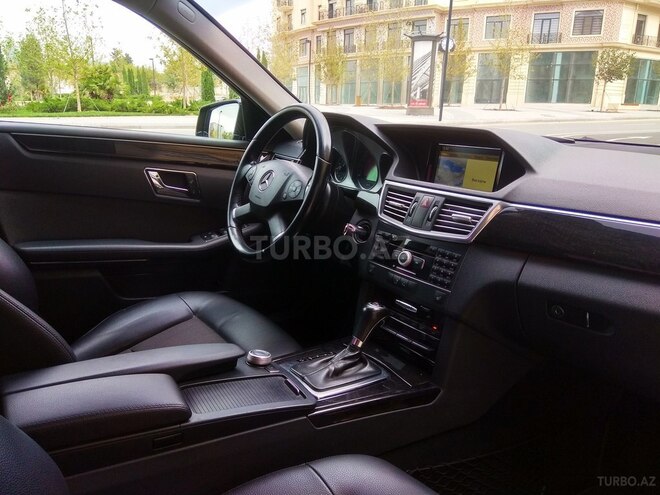 Mercedes E 200 2011, 190,000 km - 1.8 л - Bakı