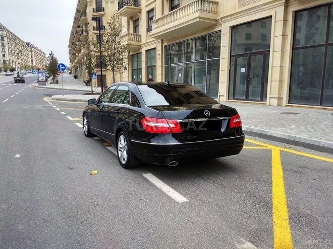 Mercedes E 200 2011, 190,000 km - 1.8 л - Bakı