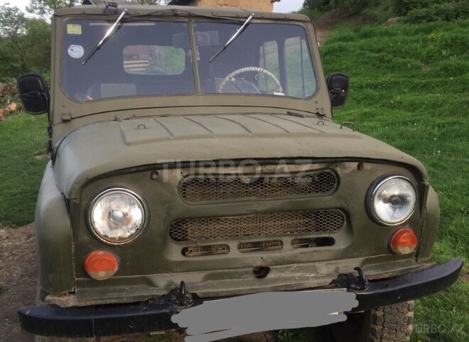 UAZ 469 1986, 300,000 km - 0.3 l - Lerik