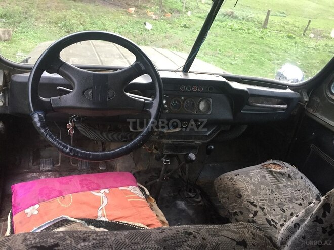 UAZ 469 1986, 300,000 km - 0.3 l - Lerik