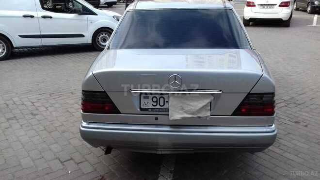 Mercedes E 200 1994, 236,000 km - 2.0 л - Bakı