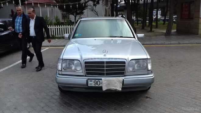 Mercedes E 200 1994, 236,000 km - 2.0 л - Bakı