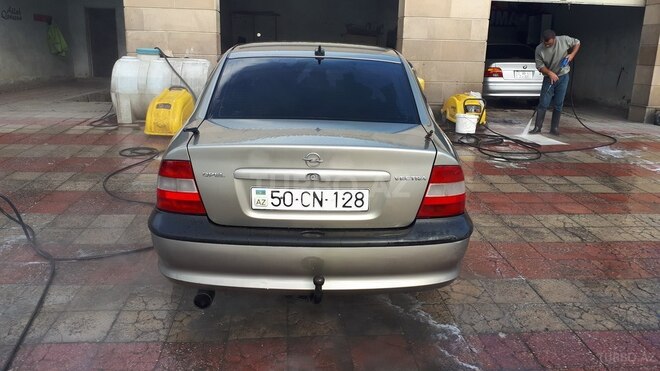 Opel Vectra 1997, 196,000 km - 1.8 l - Sumqayıt