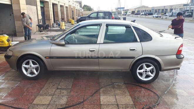 Opel Vectra 1997, 196,000 km - 1.8 l - Sumqayıt
