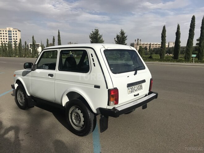 LADA (VAZ) Niva 2011, 211,000 km - 1.7 l - Gəncə