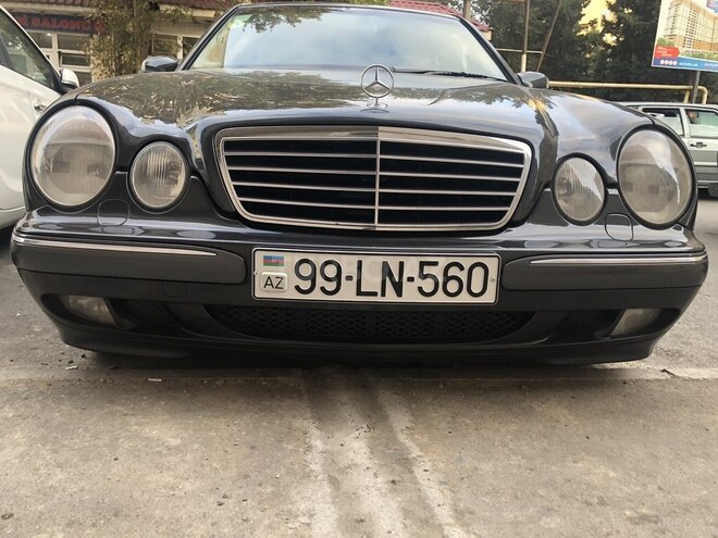 Mercedes E 200 2001, 185,600 km - 2.0 l - Bakı