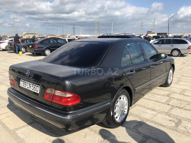 Mercedes E 200 2001, 185,600 km - 2.0 l - Bakı