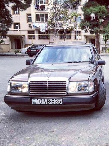 Mercedes E 230 1988, 300,000 km - 2.3 l - Bakı