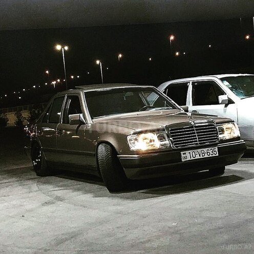 Mercedes E 230 1988, 300,000 km - 2.3 l - Bakı