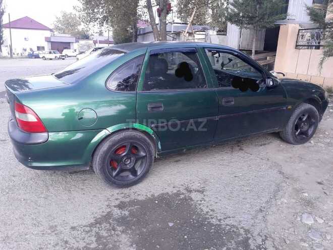 Opel Vectra 1996, 622,000 km - 1.6 л - İsmayıllı