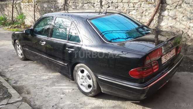 Mercedes E 270 2000, 486,000 km - 2.7 l - Qax