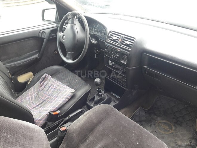 Opel Vectra 1991, 350,000 km - 1.8 l - Bakı