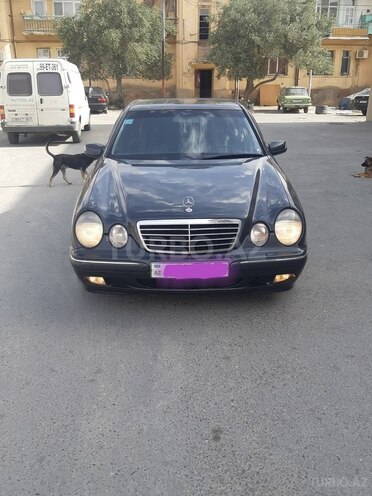 Mercedes E 240 2000, 298,000 km - 2.4 l - Bakı