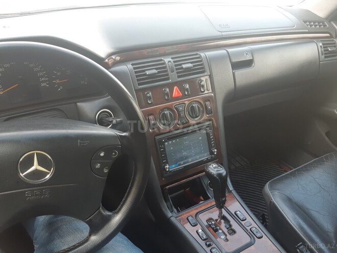 Mercedes E 240 2000, 298,000 km - 2.4 l - Bakı