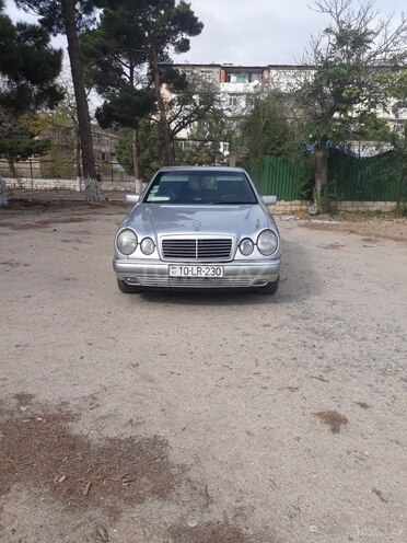 Mercedes E 230 1996, 334,000 km - 0.2 l - Sumqayıt