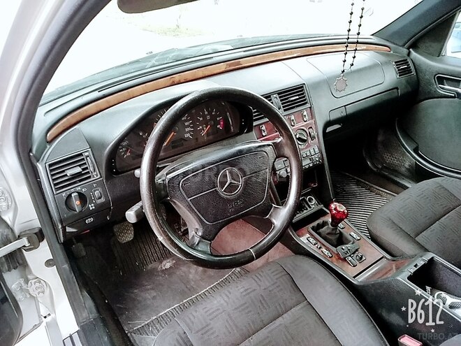 Mercedes C 200 1997, 350,000 km - 2.0 l - Kürdəmir