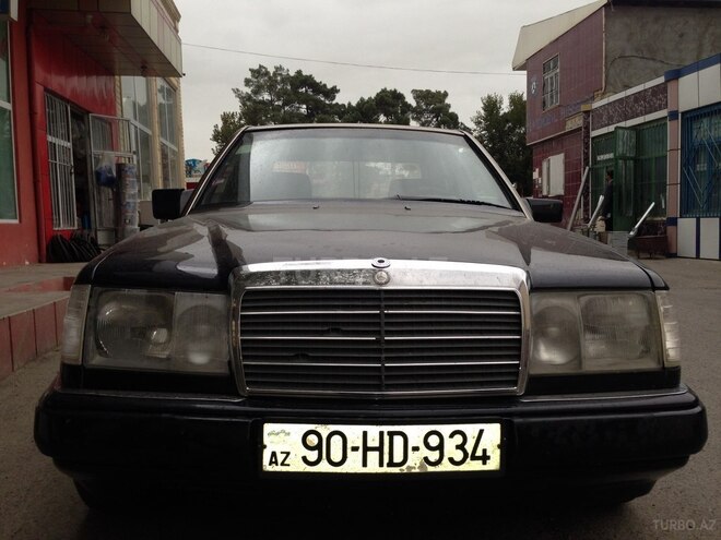 Mercedes E 200 1990, 750,000 km - 2.0 l - Beyləqan