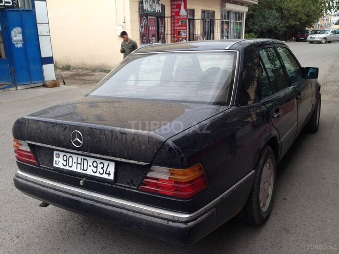Mercedes E 200 1990, 750,000 km - 2.0 l - Beyləqan