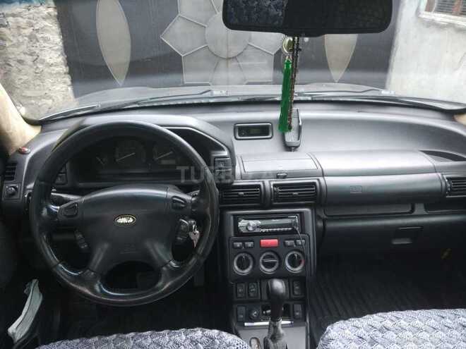Land Rover Freelander 2002, 80,000 km - 2.5 l - Qax