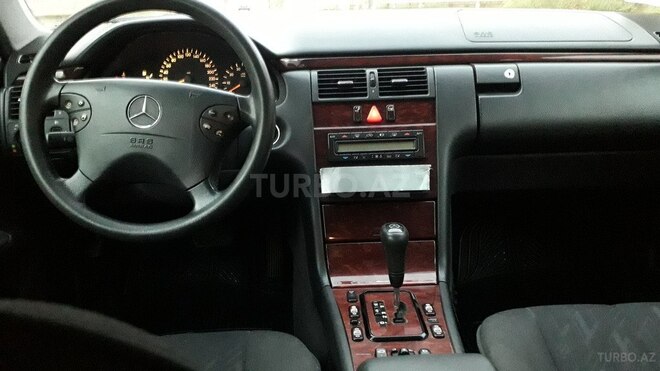 Mercedes E 200 1999, 298,285 km - 2.0 l - Bakı