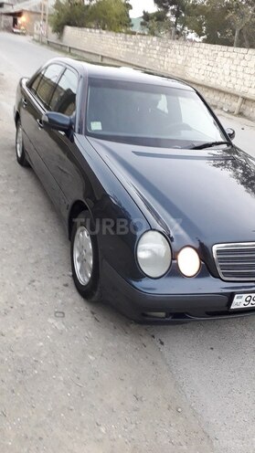 Mercedes E 200 1999, 298,285 km - 2.0 l - Bakı