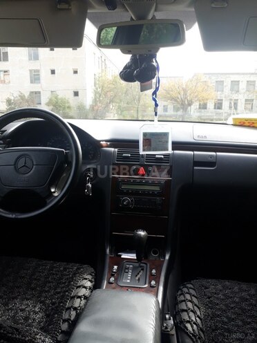 Mercedes E 230 1996, 340,000 km - 2.3 l - Sumqayıt