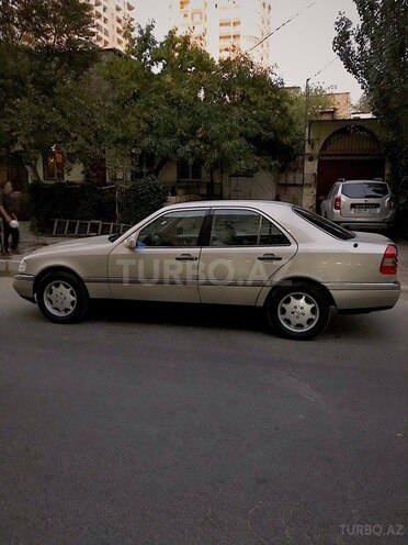 Mercedes C 200 1994, 438,000 km - 0.2 l - Bakı