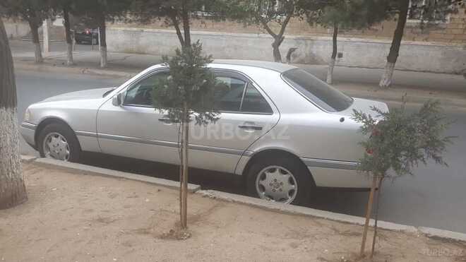 Mercedes C 180 1995, 395,000 km - 1.8 л - Sumqayıt