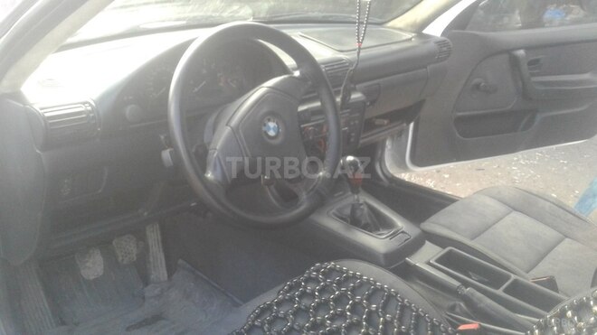 BMW 318 1994, 340 km - 1.5 l - Quba
