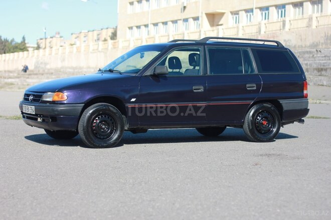 Opel Astra 1994, 260,000 km - 1.6 l - Bakı