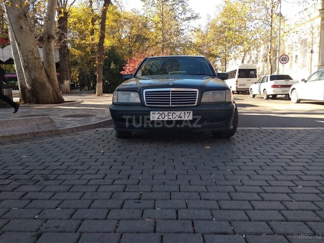 Mercedes C 240 1998, 352,000 km - 2.4 л - Gəncə