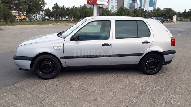 Volkswagen Golf 1996, 216,000 km - 2.0 л - Sumqayıt